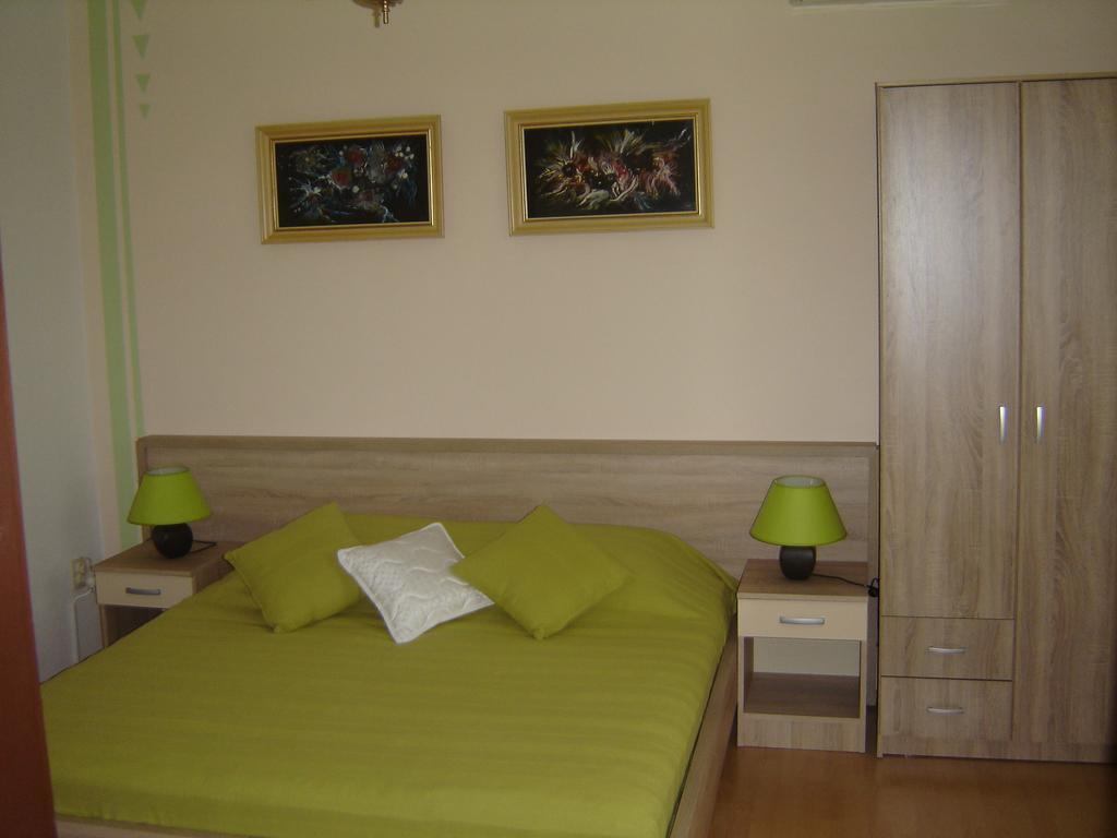 Apartmani Luna Hvar Town Exterior foto